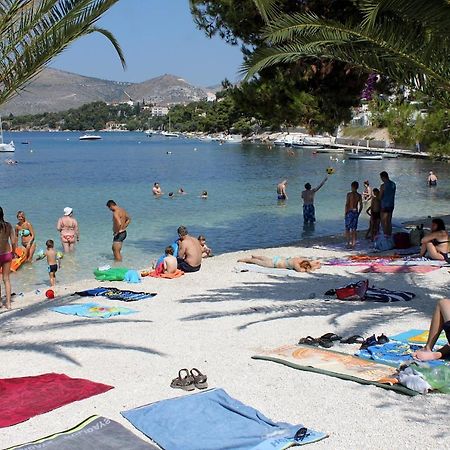 Apartments By The Sea Trogir - 15011 Ngoại thất bức ảnh