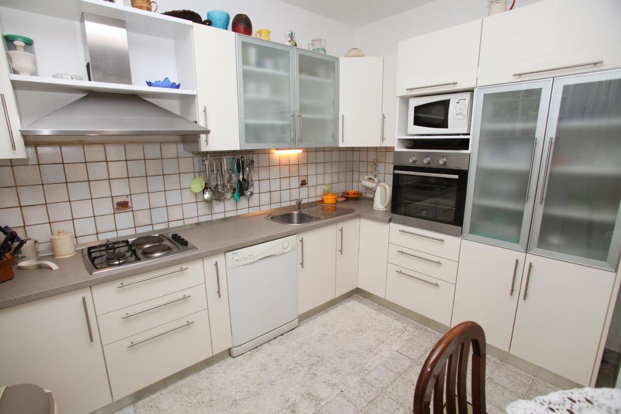 Apartments By The Sea Trogir - 15011 Ngoại thất bức ảnh